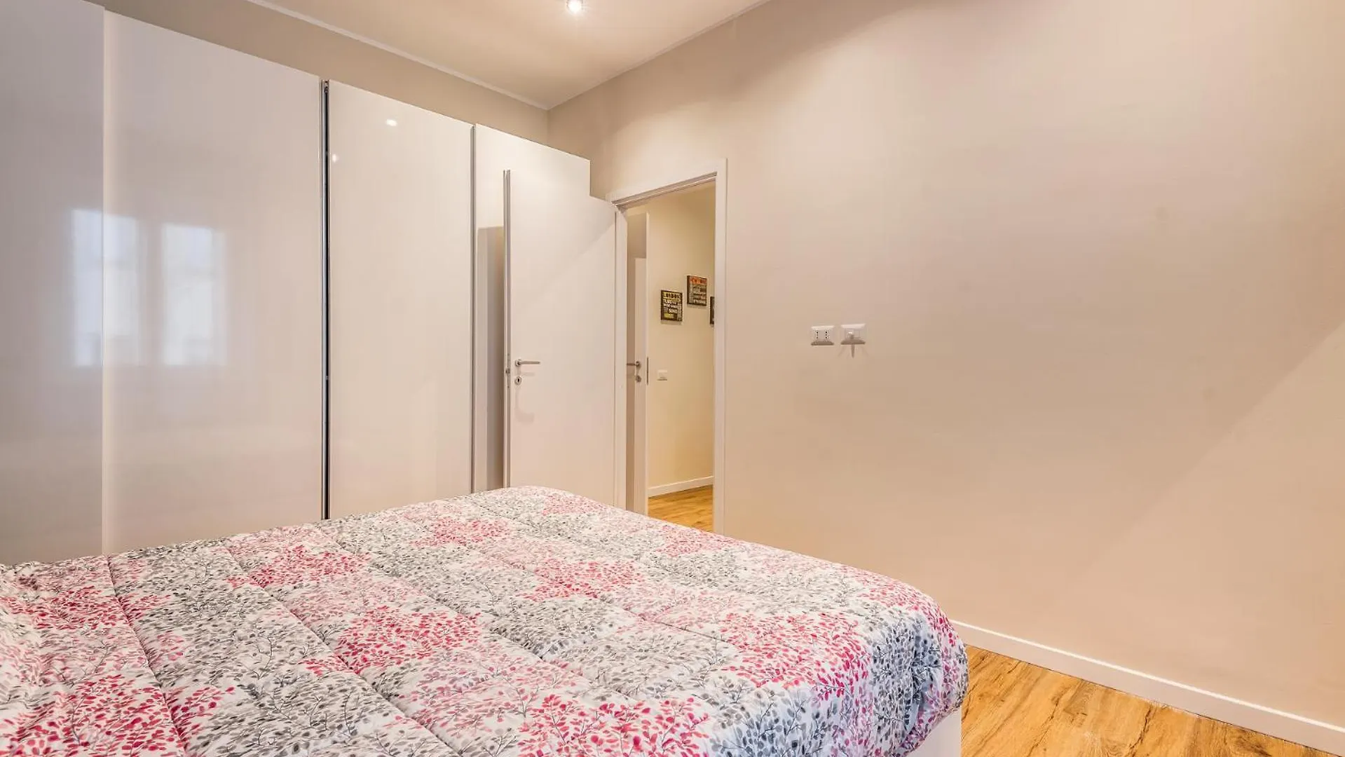 City Center - 5 Min From Duomo And Linate Airport Milán 0*,  Italia